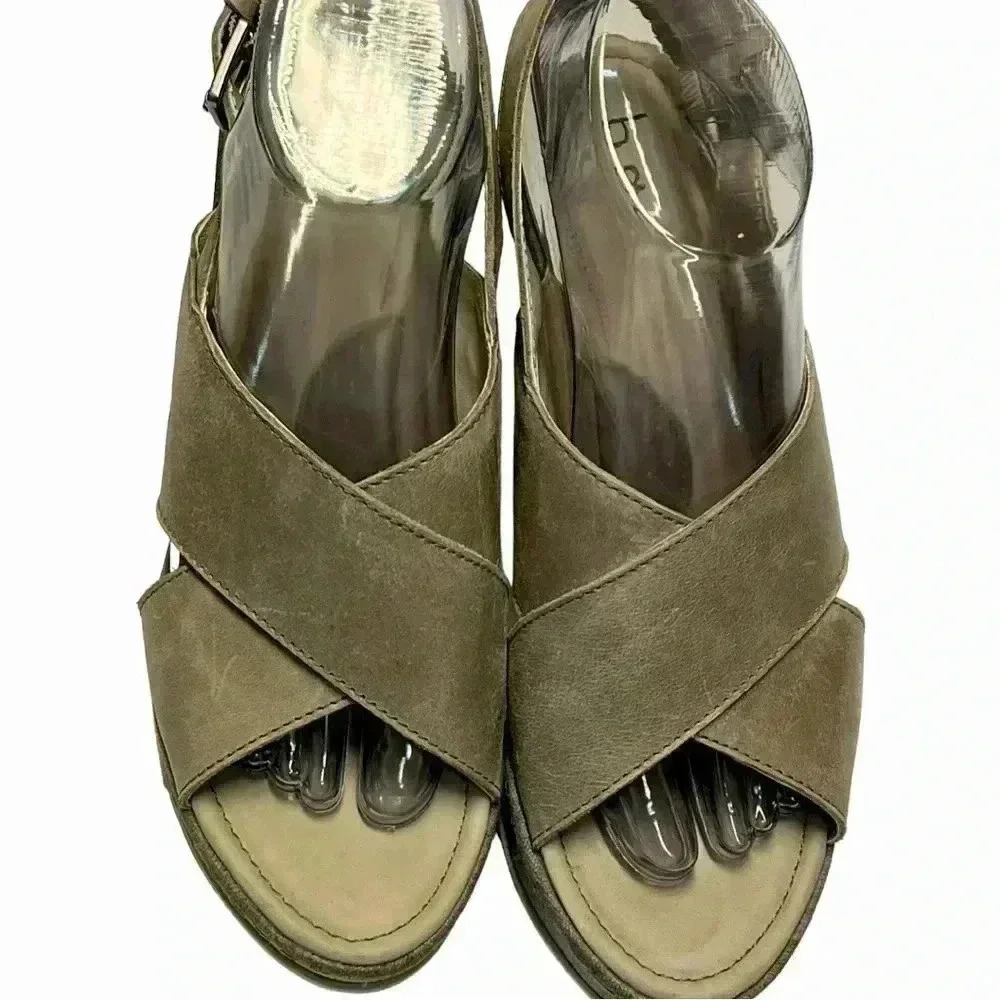 B.O.C. GREY WEDGE WOMEN’S SLINGBACK SANDALS•SIZE 9•GENUINE LEATHER•